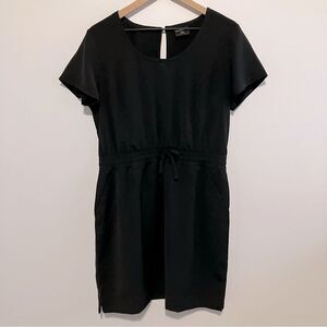 32 Degrees Cool Casual Dress Women Size Medium Black with Pockets